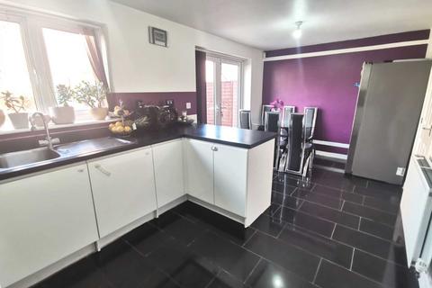 undefined, Guardian Way, Luton LU1