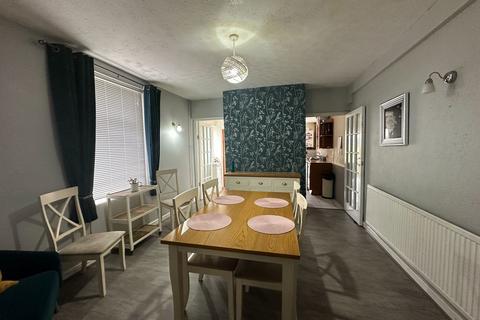 3 bedroom terraced house for sale, Windsor Road, Torquay, TQ1 1TD