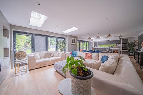 5 bedroom detached house for sale, Warren Drive, Dorridge, B93