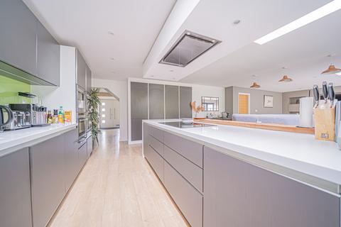 5 bedroom detached house for sale, Warren Drive, Dorridge, B93