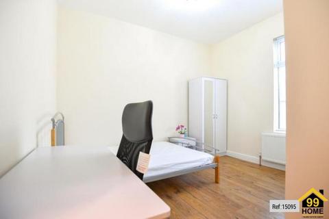 17 Carmelite Road, Coventry, CV1 2BX