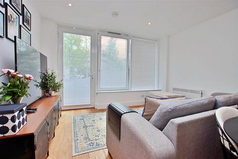 2 bedroom flat for sale, Elstree Way, Borehamwood