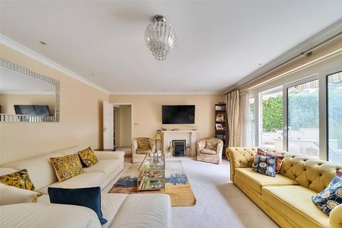 4 bedroom bungalow for sale, Yester Road, Chislehurst