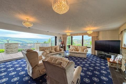 4 bedroom detached bungalow for sale, High Croft, Holmfirth HD9