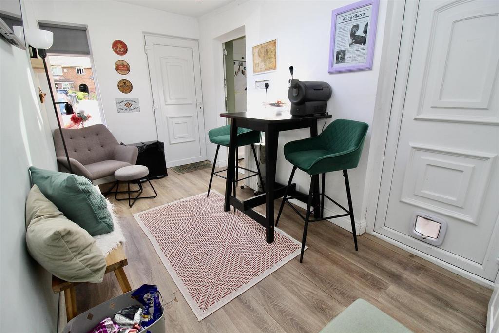 Side Room/Snug
