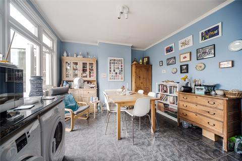 undefined, Pevensey Avenue, London, N11
