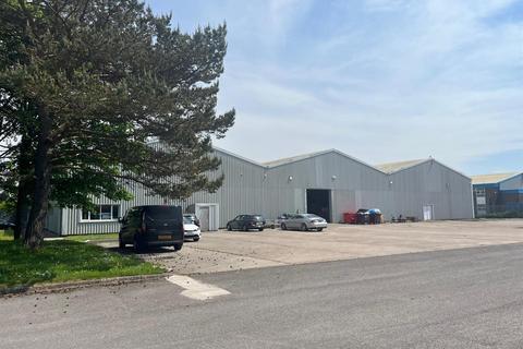 Distribution warehouse to rent, Kingsway Bridgend CF31 3YH
