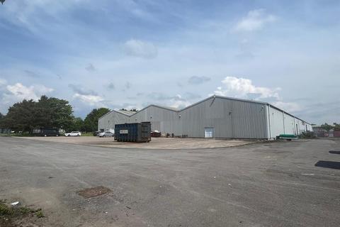 Distribution warehouse to rent, Kingsway Bridgend CF31 3YH