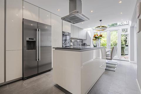 undefined, Cedar Rise, Southgate, N14