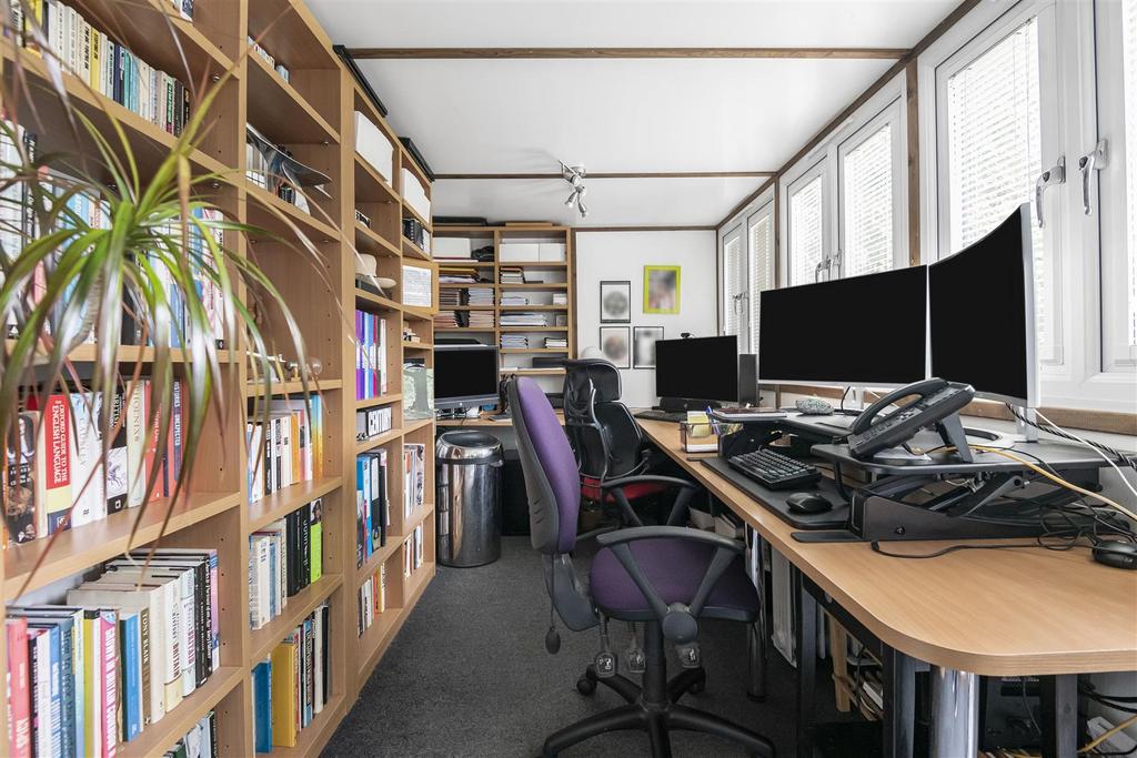 HOME OFFICE (pic 2)