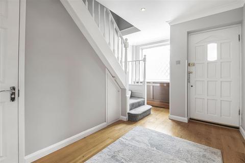 undefined, Cedar Rise, Southgate, N14
