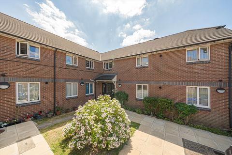 undefined, Chichester Close, Hampton TW12