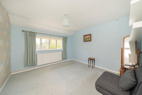 undefined, Chichester Close, Hampton TW12