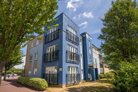 2 bedroom flat for sale, Chambers Drive, Cambridge, CB4