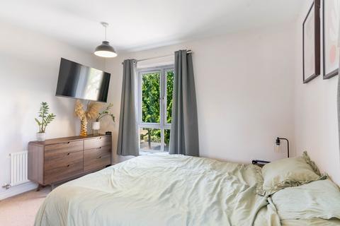 17 Chambers Drive, Cambridge, CB4 2GP