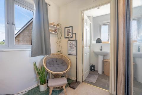 17 Chambers Drive, Cambridge, CB4 2GP