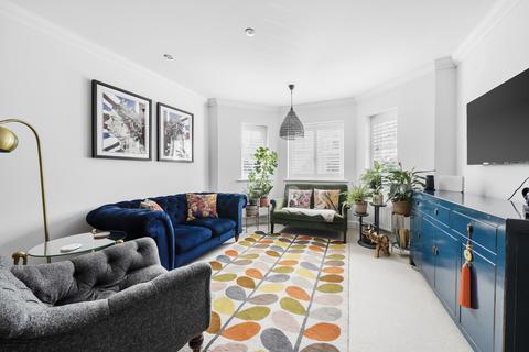 4 Broomfield, Binfield, Bracknell, RG42 4AQ