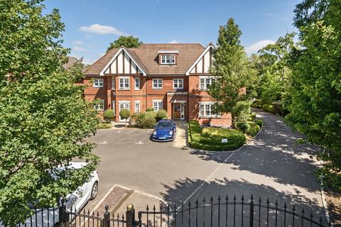 4 Broomfield, Binfield, Bracknell, RG42 4AQ