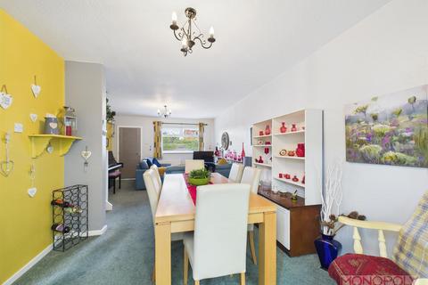 3 bedroom detached house for sale, Fferm Llidiart Werdd, Coedpoeth, Wrexham