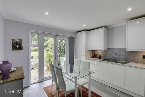 3 bedroom end of terrace house for sale, Sunningvale Avenue, Biggin Hill TN16
