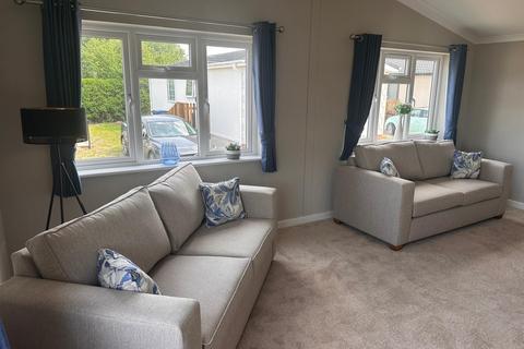2 bedroom park home for sale, Bury St. Edmunds, Suffolk, IP28