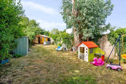 2 bedroom end of terrace house for sale, Stevenage Road, Hitchin