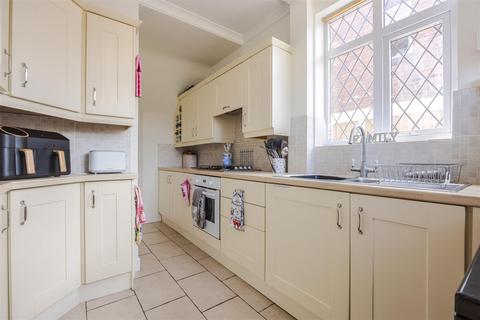 3 bedroom semi-detached house for sale, West Common Lane, Scunthorpe