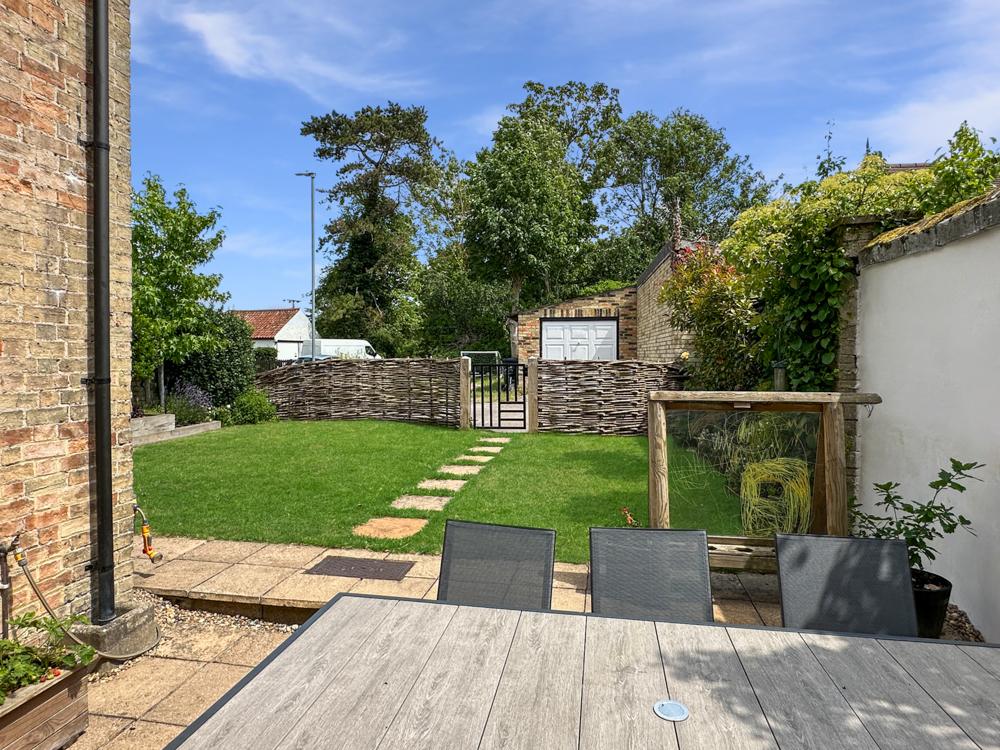 25f7de2ab198fe893cad5d22dfe1be4bec501fae