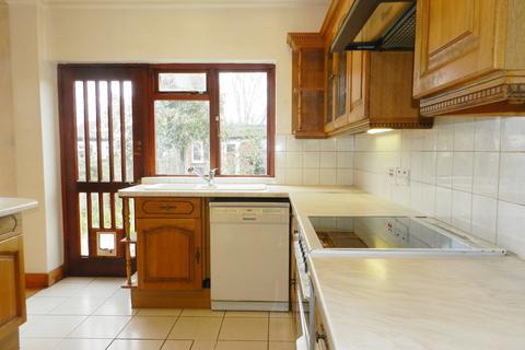 3 bedroom terraced house for sale, Ladysmith Road, Enfield EN1