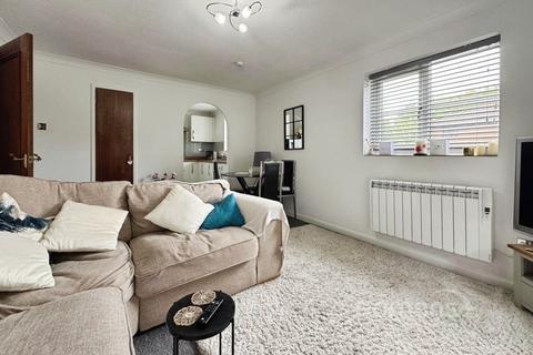 2 bedroom apartment for sale, Lawrence Dale Court, Basingstoke