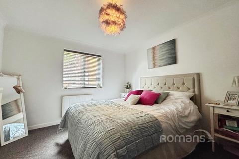 2 bedroom apartment for sale, Lawrence Dale Court, Basingstoke