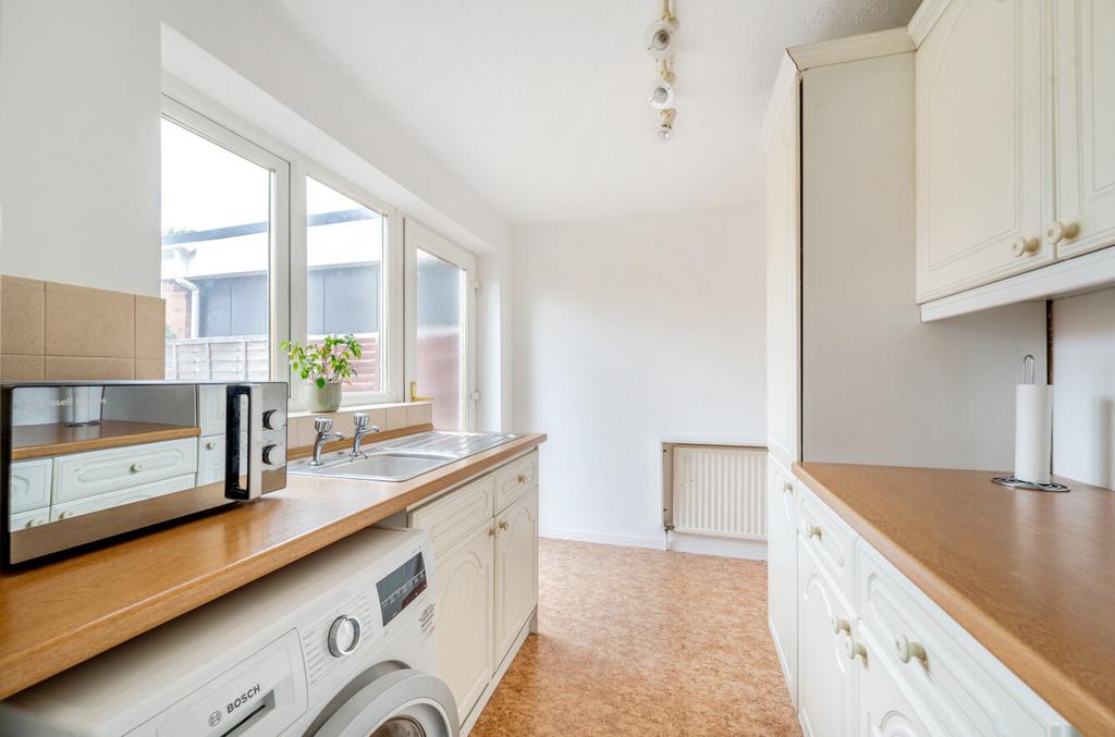 1313761-18-685be9...