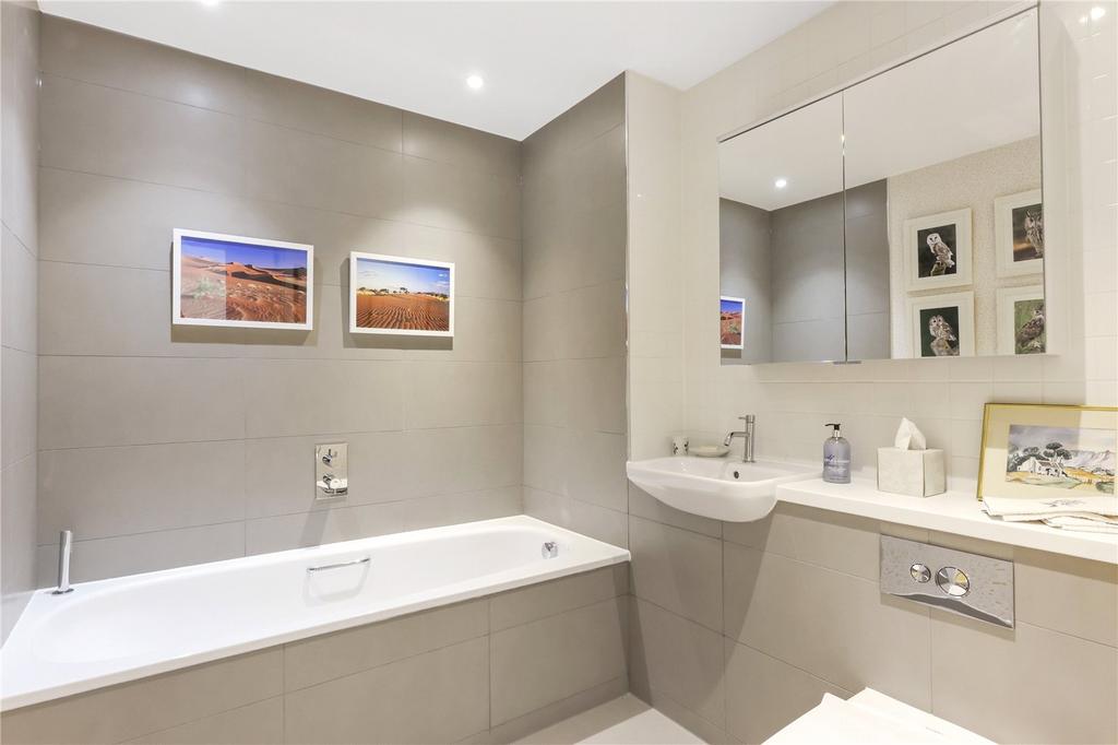 Main Bathroom