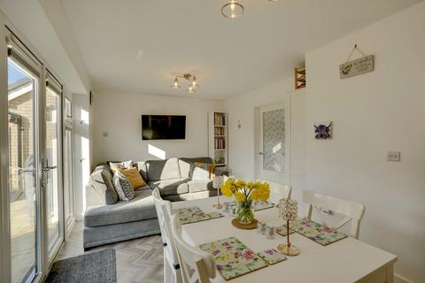 undefined, King James Close, Ely CB7