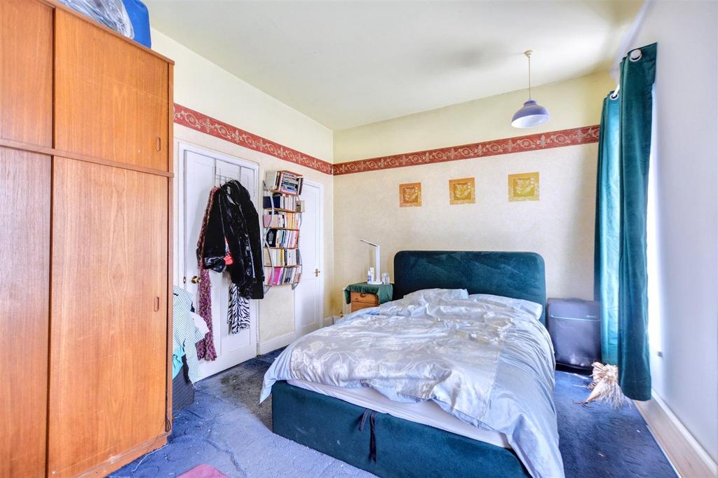 Bedroom 1 1.jpeg