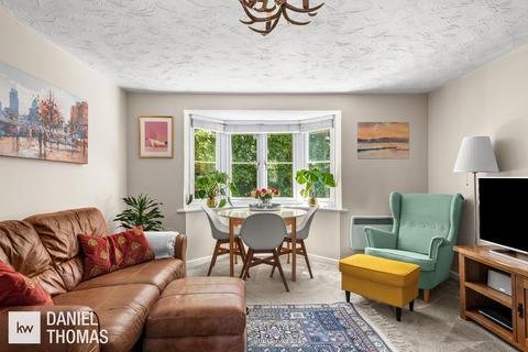 26 Burrows Chase, Waltham Abbey, EN9 3YX