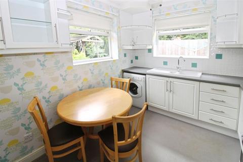 2 bedroom detached bungalow for sale, Merlin Close, Hull