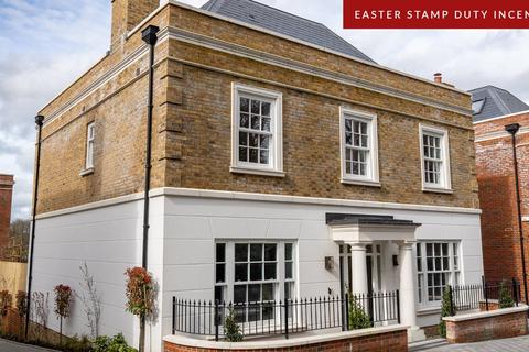 undefined, Brunswick Gardens, 31 Chilbolton Avenue, Winchester, Hampshire, SO22