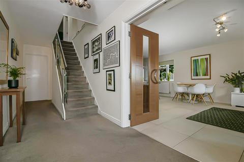 4 bedroom detached house for sale, Blackhorse Lane, Hitchin