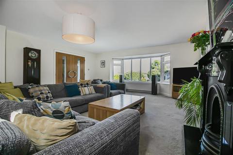 4 bedroom detached house for sale, Blackhorse Lane, Hitchin