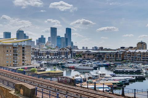 1 bedroom apartment for sale, Commercial Road, London E14