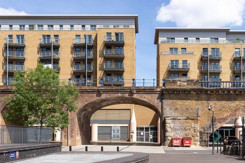 1 bedroom apartment for sale, Commercial Road, London E14