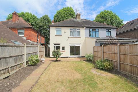 56 Benhill Avenue, Sutton, SM1 4DW