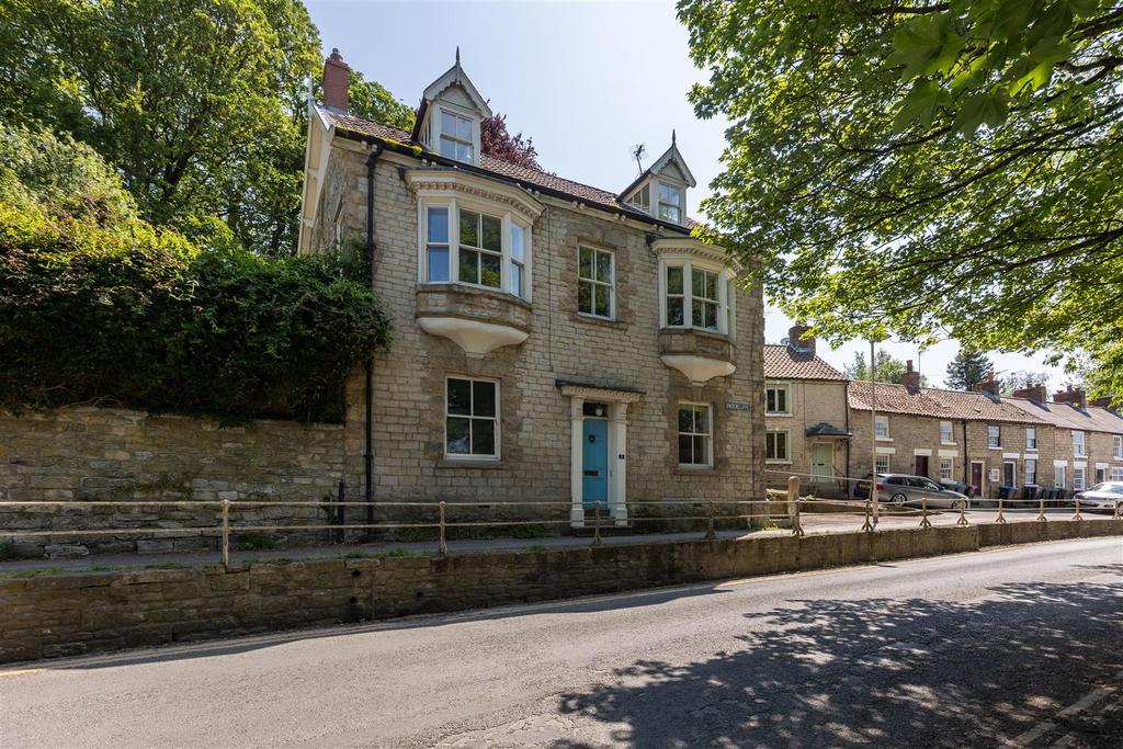 Undercliffe 1 External-1.jpg