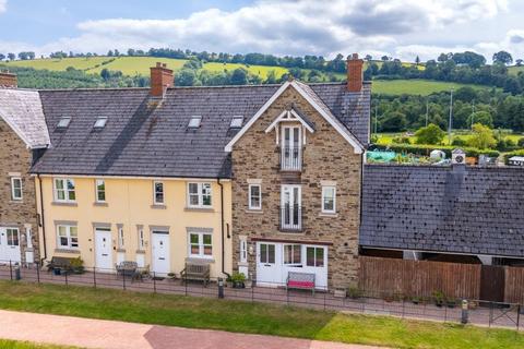 4 bedroom terraced house for sale, Canal Road, Brecon, LD3