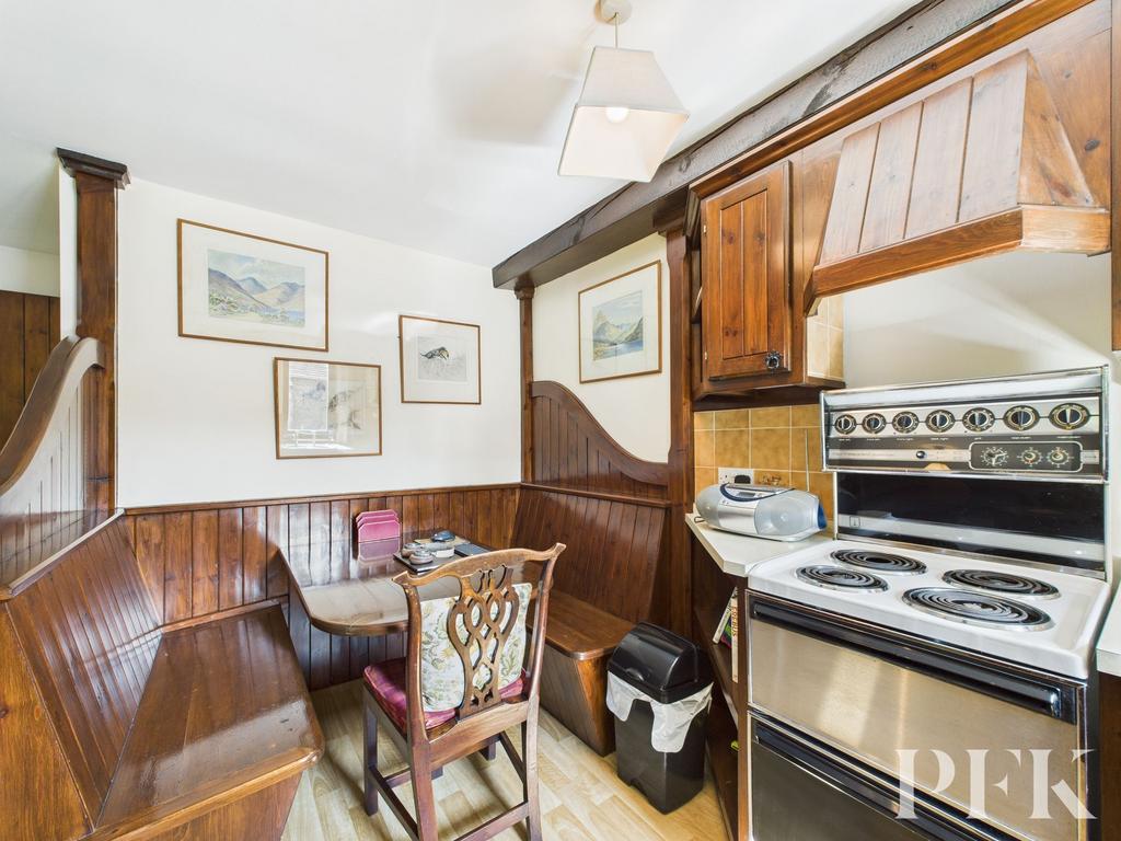 Bridle Cottage Dining Area