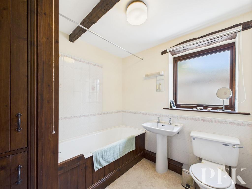 Stirrup Cottage Bathroom