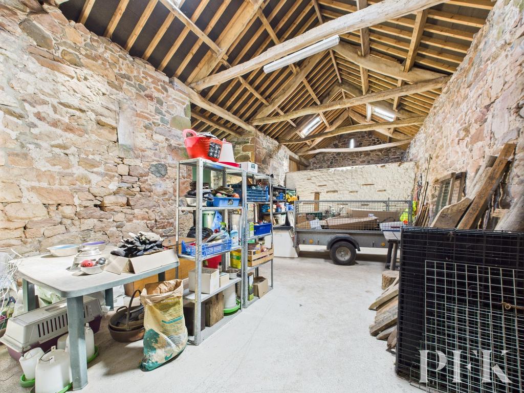 Barn 1