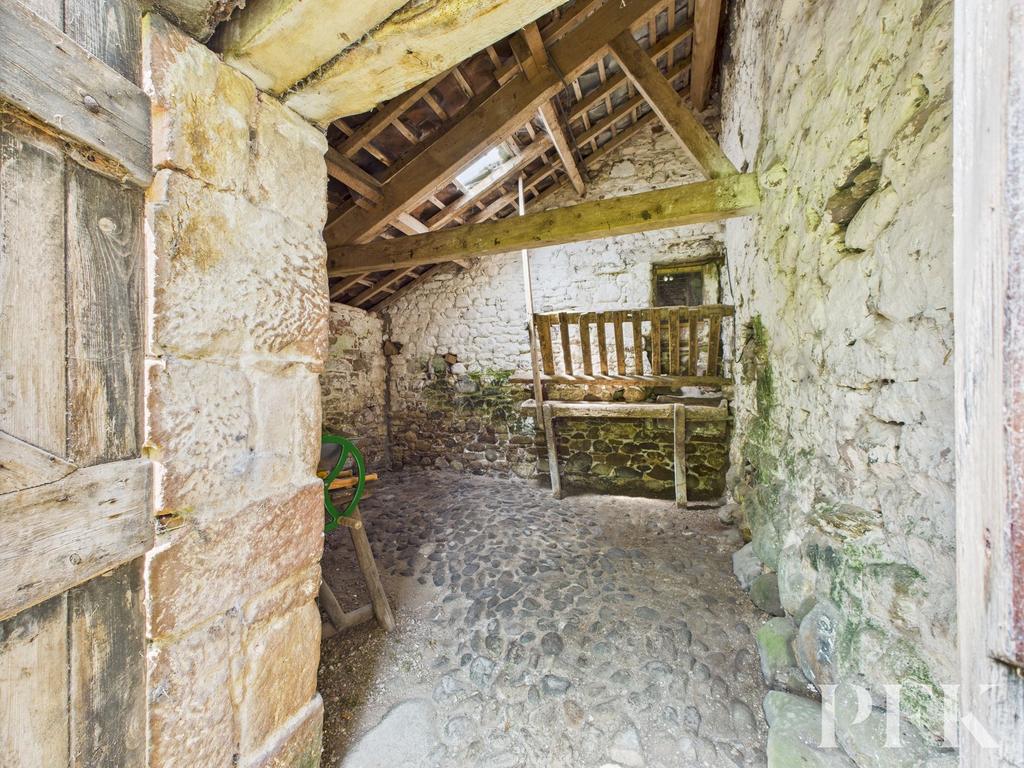 Cobbled Stable Barn