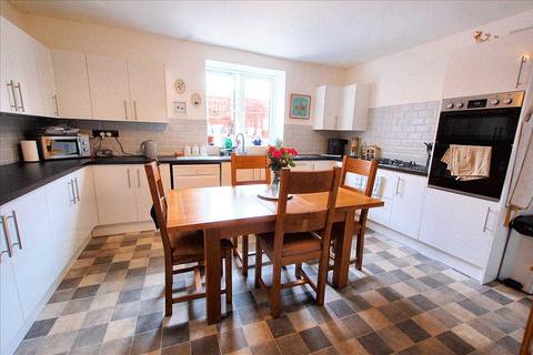 5 bedroom terraced house for sale, 21 London Road, Pembroke Dock